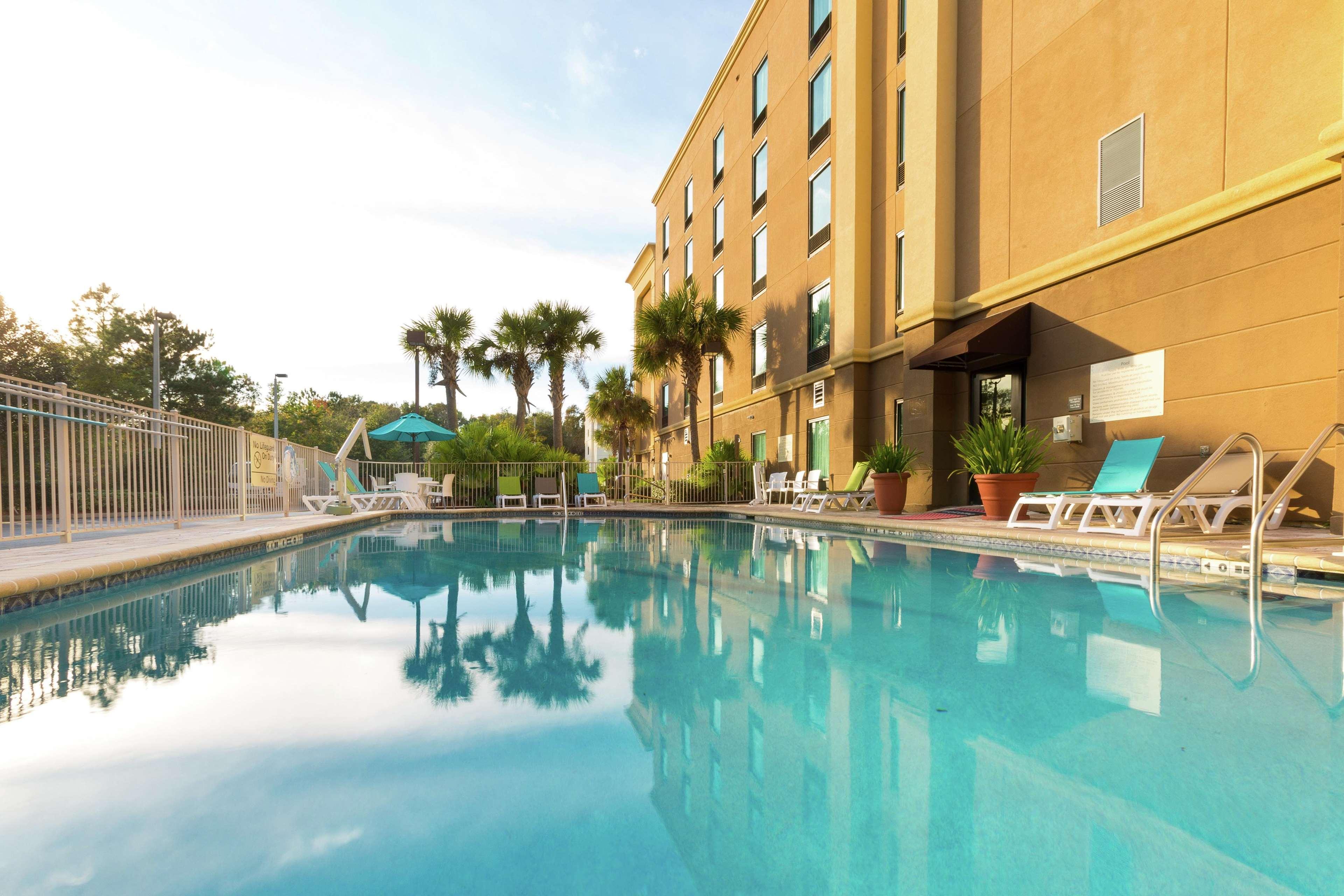 Hampton Inn & Suites Jacksonville-Airport Екстер'єр фото