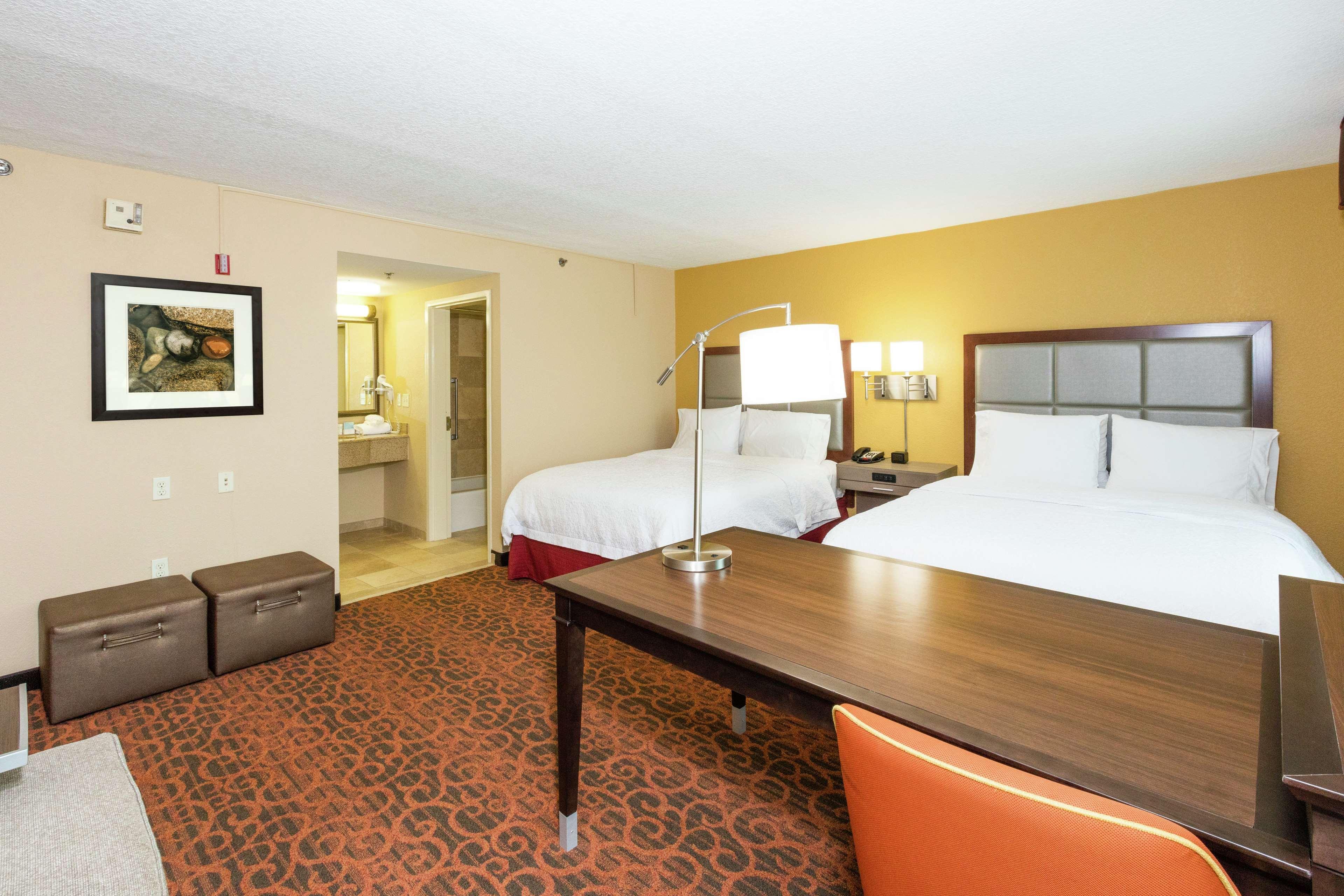 Hampton Inn & Suites Jacksonville-Airport Екстер'єр фото